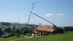 Rundrohrmast für schwere Antennenanlagen