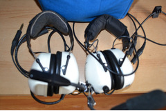 2 xPeltor Piloten  Headset 7004 mit Tasche u. Ersatzteilen