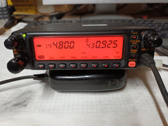 Yaesu FT-8100R - defekt -