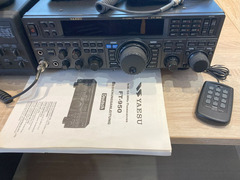 Verkaufe Transceiver Yaesu FT-950 mit viel Zubehör